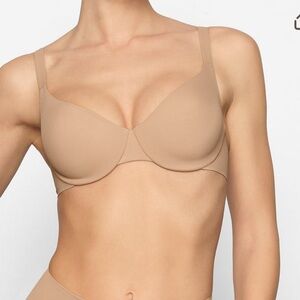 SKIMS NWT Smoothing Intimates Full Coverage Bra - Clay